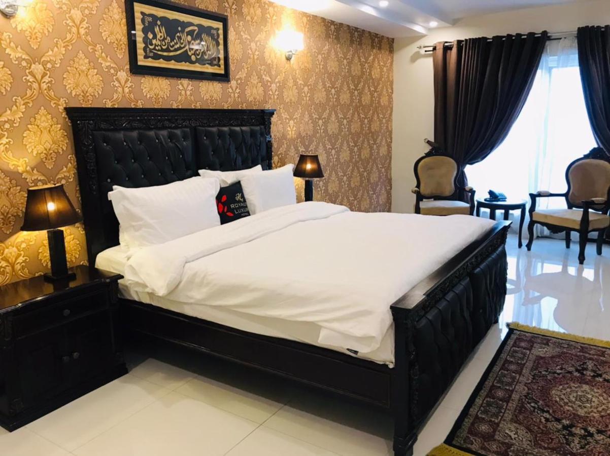 Royaute Luxury Hotel Sialkot Exterior photo